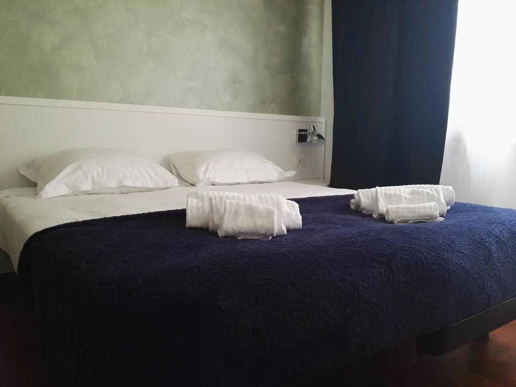 Rometown B&B エクステリア 写真